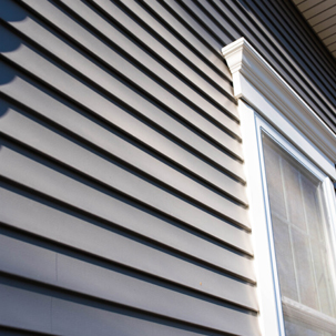 Choosing the Right Siding for Toronto Homes: A Comprehensive Guide